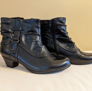 Brand new Cobb Hill black leather boots